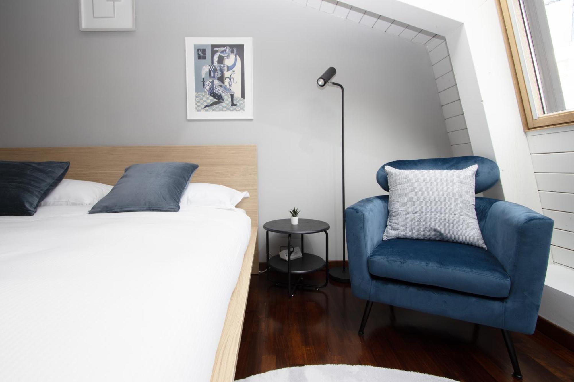 Penthouse With Patio & 2 Baths, 10 Min To Duomo Apartment มิลาน ภายนอก รูปภาพ